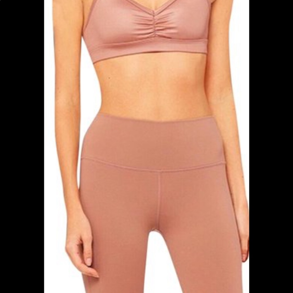 COPY - Alo Airlift leggings